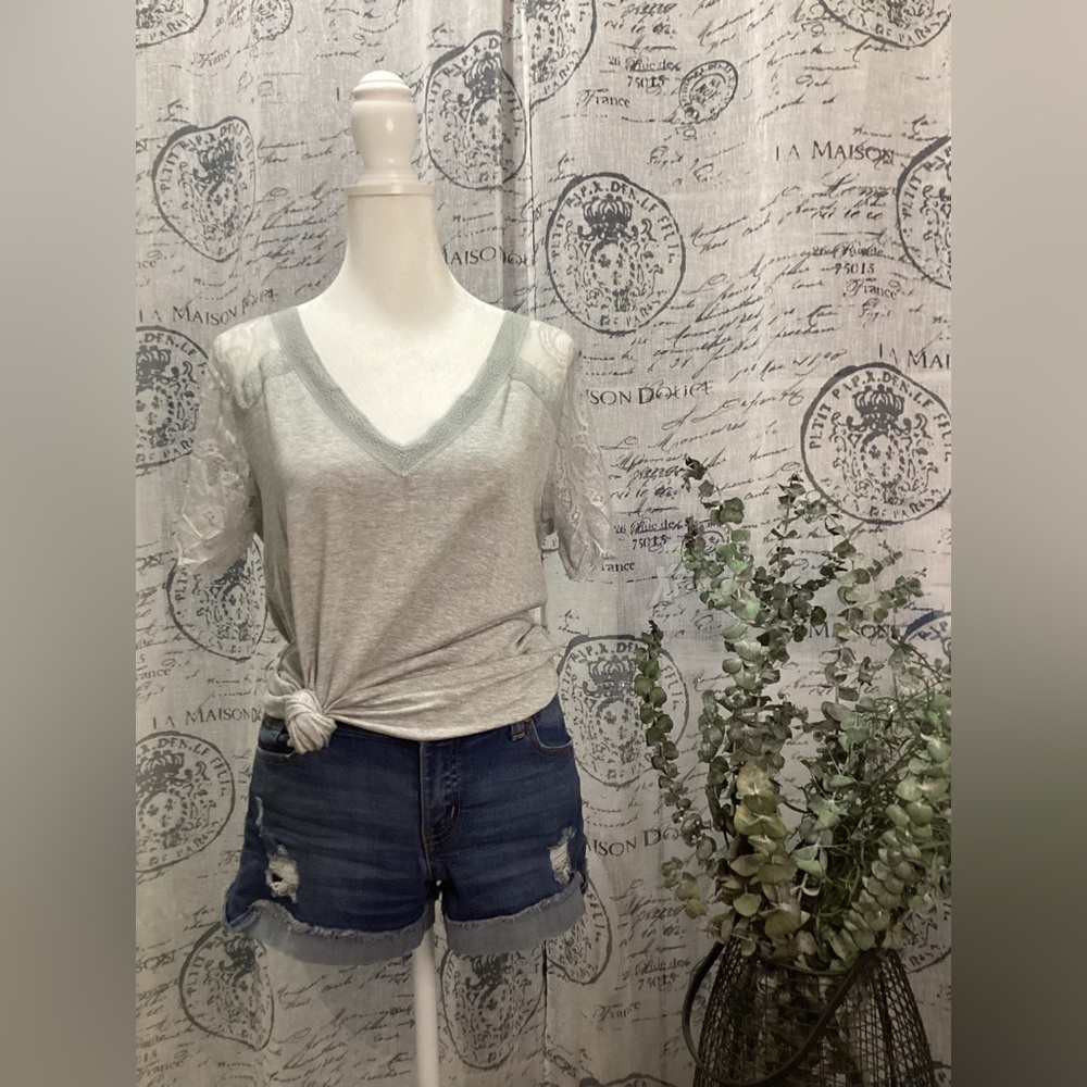 𝅺NO BRAND | Lace Deep V-Neck T-Shirt